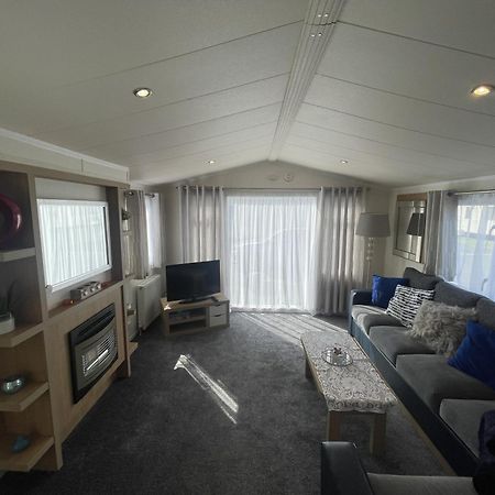 2 Bedroom Caravan, Edi Rita, Robin Hood, Pet Friendly Meliden Экстерьер фото